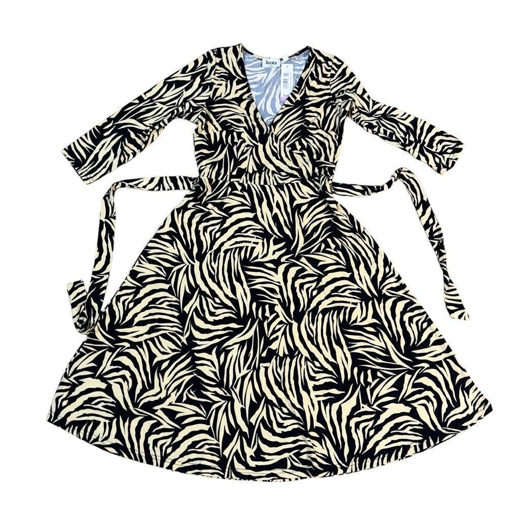 Leota NWT Dress SMALL